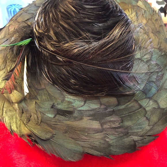 Circa 70’s ladies all feather brim hat. Fits most. - Picture 8 of 8